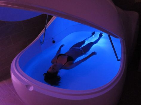 I paid $69 to spend an hour in a pitch-black sensory deprivation tank. Flat Roof Shed, Float Spa, Float Tank, Deprivation Tank, Spa Images, Float Therapy, Light Box Diy, Diy Roman Shades, Truck Diy