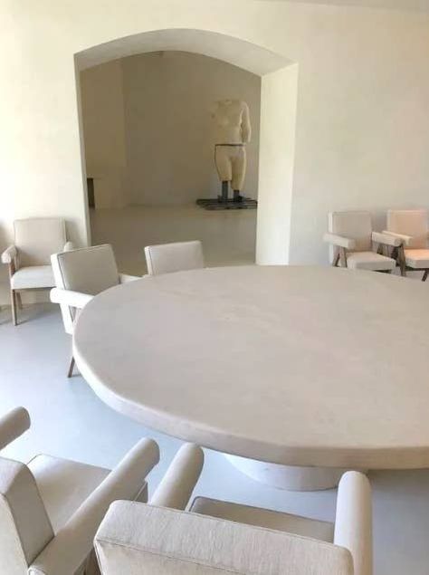 We Found Before Pictures Of Kim And Kanye's House And I Can't Believe What They've Done Kim Kardashian House Interior, Kim And Kanye House, Kanye House, Kanye West House, Kanye West Home, Kim Kardashian Home, Kim House, Kardashian Home, West Home