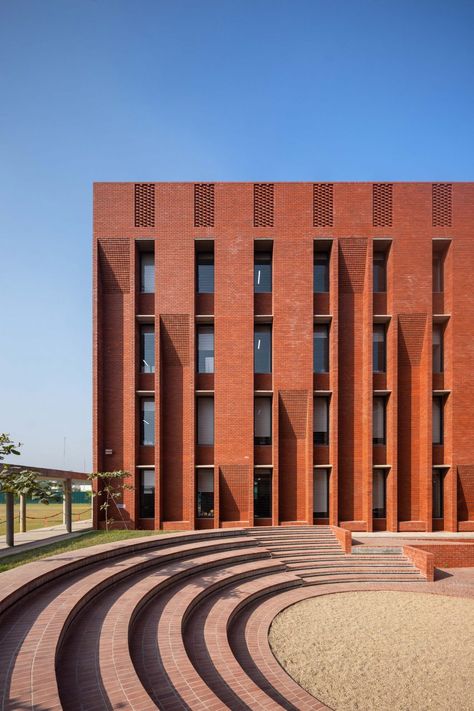 Building Skin, Master Thesis, Aga Khan, Brick Decor, Facade Architecture Design, Small Courtyards, Khan Academy, Brick Architecture, Overlays Transparent