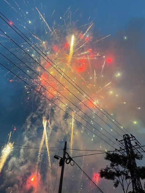 Firework Photography, Firework Art, July Vibes, Pretty Places, The Coast, Aesthetic Photo, Aesthetic Photography, Pretty Pictures, Fireworks