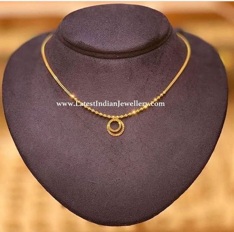 Neklesh Jewellery Gold, Baby Chain Designs Gold, Baby Gold Chain Designs, Gold Chain With Pendant Simple, Simple Gold Necklace Indian, Simple Gold Neckles, Baby Chains Gold, Pendant Sets Indian Gold, Simple Necklace Designs Gold