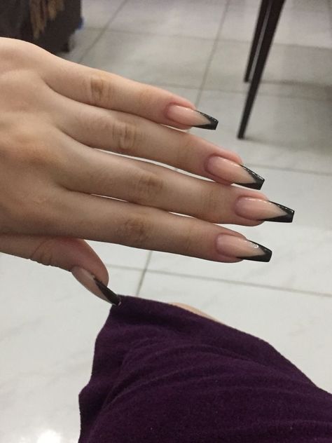 Black Ombré Nails, Black Ombre Nails, Plain Nails, Punk Nails, Grunge Nails, Vibrant Nails, Classy Acrylic Nails, Pretty Gel Nails, Soft Nails