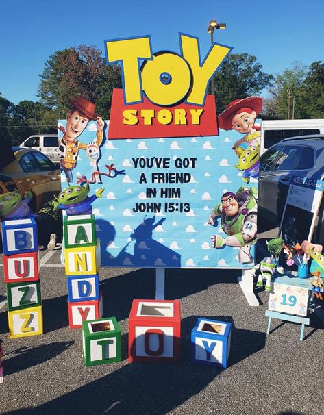 Toy Story Christian Trunk Or Treat, Toy Story Halloween Trunk Or Treat, Toy Story Scarecrow, Toys Story Trunk Or Treat, Horse Trunk Or Treat, Toy Story Truck Or Treat, Toy Story Trick Or Trunk, Diy Toy Story Trunk Or Treat, Toy Story Diy Party Decorations