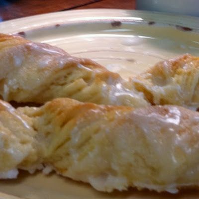 Sour Cream Twists, Danish Dough, Cinnamon Twists, Twisted Recipes, Breakfast Pastries, Bread Recipes Sweet, Breakfast Bake, Artisan Bread, Recipe Inspiration