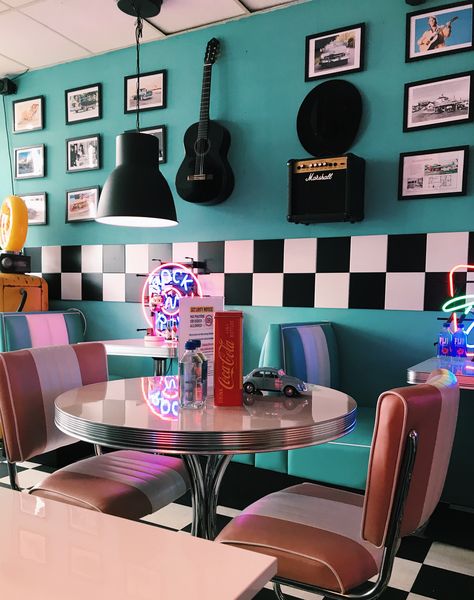 50’s, cafe, lunchroom, guitar, vintage Retro Restaurant Interior, Retro Ice Cream Parlor, Retro Cafe Interior Design, 50’s Decor, 50’s Diner, 80s Restaurants, 50s Diner Aesthetic, Retro Cafe Design, Vintage Restaurant Interior