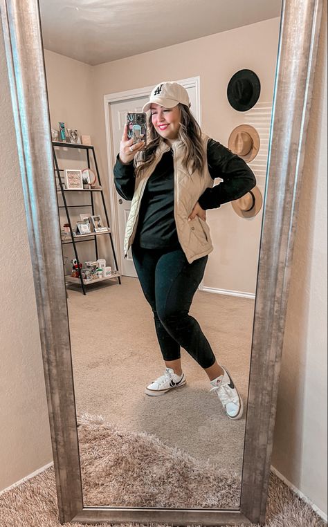 Casual errand running outfit for the winter Plus Size Sports Outfits, Plus Size Leggings Outfit Fall Casual, Beanie Outfit Plus Size, Casual Fall Outfits With Tennis Shoes, Comfortable Travel Outfit Plus Size, Mom Leggings Outfits Winter, Fall Brewery Outfit Casual, Plus Size Colorado Outfit, Teacher Crazy Sock Day Outfit