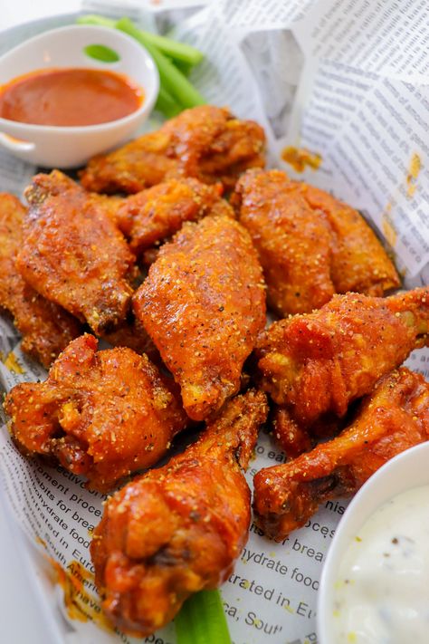 Game Day Favorite: Extra Zesty Buffalo Wings - Meals By Alden B Tikka Masala Chicken Wings, American Deli Wings, Chicken Wings Meal, Fried Buffalo Wings, Chicken Wings Buffalo, Chicken Wingettes, Air Fryer Recipes Chicken Wings, Buffalo Wings Recipe, Sauce Ideas