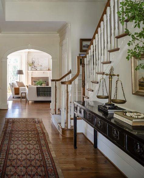 Center Hall Colonial Entryway, English Colonial Style Interiors, Modern Colonial Decor, Colonial Entryway, Colonial Foyer, Modern Colonial Interior Design, Modern Colonial Home, Colonial Home Interior, Colonial Chic