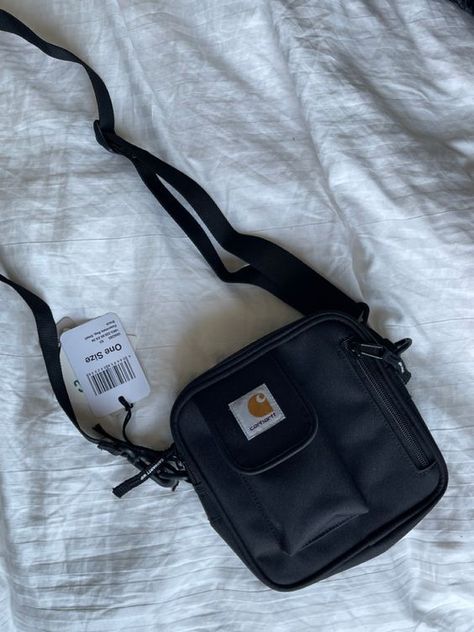 Carhartt Bag Wip, Carhartt Small Bag, Crossbody Bag Carhartt, Carhartt Wip Bag Outfit, Carhartt Wip Essentials Bag Outfit, Crossbody Black Bag, Carhartt Crossbody Bag Outfit, Carhartt Bag Aesthetic, Crossbody Carhartt