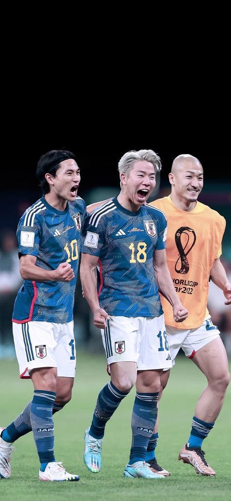 The Japan national football team, nicknamed the Samurai Blue, represents Japan in men's international football. It is controlled by the Japan Football Association, the governing body for football in Japan. Japan was not a major football force until the end of the 1980s, with a small and amateur team. Japan National Football Team, Takuma Asano, Football Player Costume, Japan World Cup, Football World Cup 2022, Football Celebrations, Japan Soccer, Qatar Football, World Cup Qatar