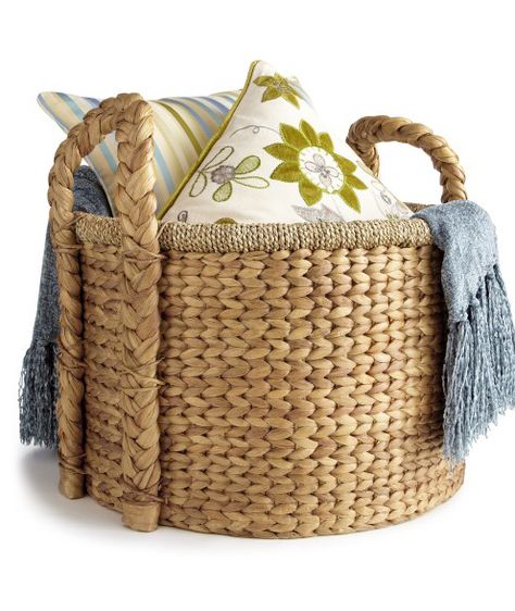 What To Put In Baskets For Decor, Baskets For Decor, Rolled Towels, Basket Blanket, Sofa Blankets, Hyacinth Basket, Big Basket, Basket Decor, Blanket Basket