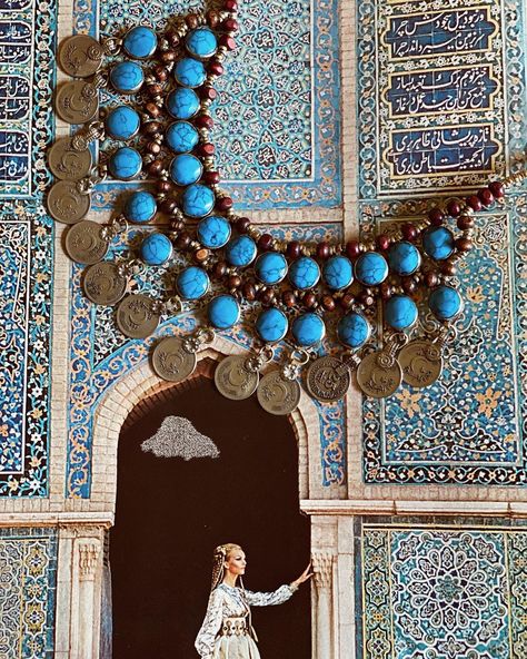 Afghan Jewelry Aesthetic, Kurdish Jewelry, Iranian Jewelry, Persian Jewelry, 2025 Moodboard, Afghan Culture, Kurdish Clothes, Eastern Culture, Jewellery Photography Inspiration