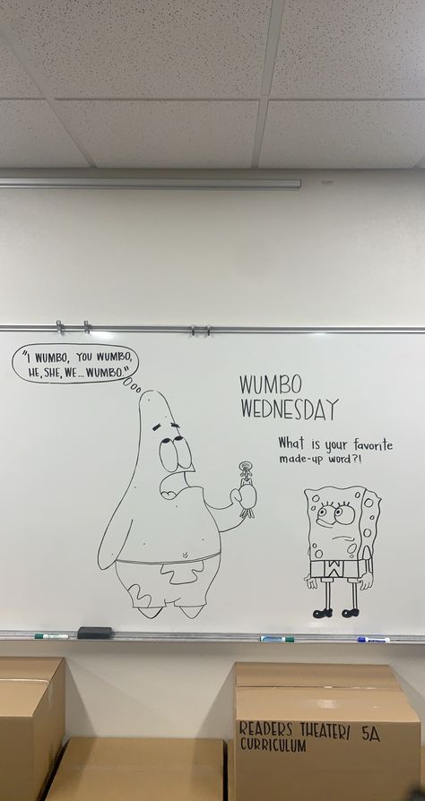 Dry Erase Bulletin Board Ideas, Fun Whiteboard Drawings, Work Whiteboard Ideas, Whiteboard Art Classroom, Wednesday White Board Message, Dry Erase Board Ideas Art, Cute White Board Ideas, Would You Rather Wednesday Whiteboard, White Board Drawing