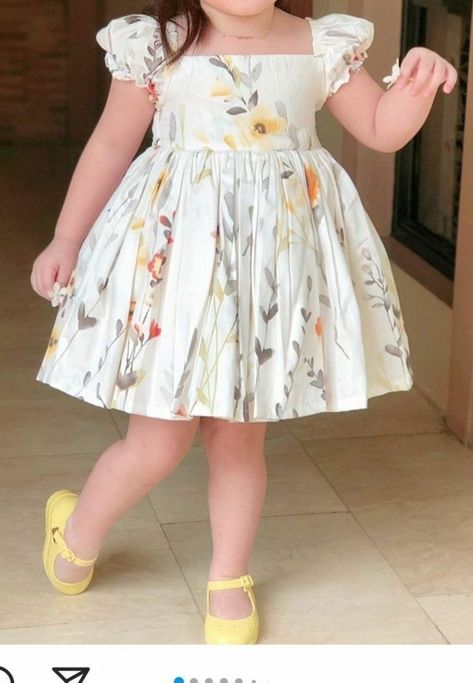 Baby Girl Frock Designs, Cotton Frocks For Kids, Frocks For Babies, Frocks For Kids, Kids Dress Collection, Girls Dresses Diy, Baby Frock Pattern