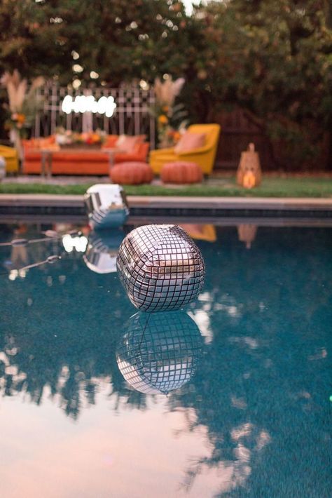 70s Pool Party, Pool Party Theme, 1970s Party, Pool Decor, Pool Party, Pool, Table Decorations, Water, Home Decor