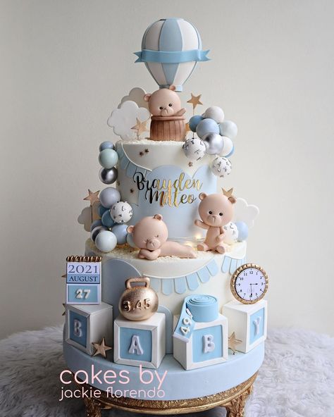 Aqiqah Cake Ideas, Baby Cake Ideas, Hot Air Balloon Baby Shower Cake, Gateau Baby Shower Garcon, Baby Shower Pasta, Baptismal Cake, Teddy Bear Birthday Cake, Baby Birthday Cake, Dedication Cake