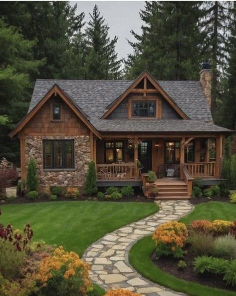 House Exterior Cozy Aesthetic, Small Aesthetic Home Exterior, Cozy Small House Exterior, Small Cozy Home Exterior, Small House Aesthetic Exterior, Small Home Exterior Ideas, Nice House Aesthetic, Cozy House Aesthetic Exterior, Small Cozy House Exterior