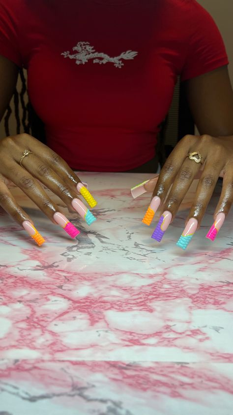 Neon Croc Nails, Croc Ombre Nails, Croc Design Nails, Croc Nail Design, Croc Print Nails, Croc Nails, Print Nail Art, Nail Board, Long Acrylic