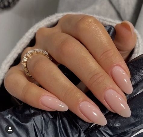 Girls Nail Designs, Oval Nails, Neutral Nails, Stick On Nails, Elegant Nails, Girls Nails, Fall Nail, Classy Nails, Chic Nails