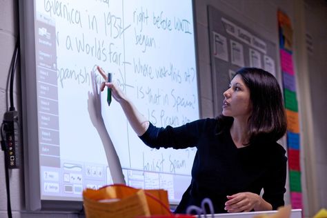 Teacher teaching from interactive whiteboard Data Driven Instruction, Technology In The Classroom, Interactive Classroom, Problem Based Learning, Math Number Sense, Interactive Whiteboard, Education Technology, Teacher Technology, Learning Technology