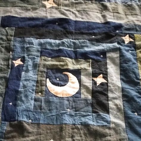 Aesthetic Quilt Patterns, Moon And Stars Quilt, Celestial Quilt, Night Sky Quilt, Constellation Quilt, Star Bedding, Space Quilt, Handmade Blankets, Sky Quilt