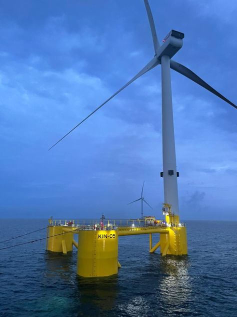 Oil Rig Jobs, Offshore Wind Farms, Oil Platform, Aberdeen Scotland, Solar Farm, Offshore Wind, Wind Turbines, Wind Farm, Fossil Fuels