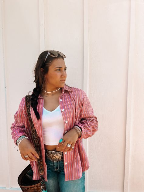 Western Outfits With Button Up, Western Closet, Rodeo Fits, Western Summer Outfits, Cowboy Vibes, Punchy Outfits, Best Dressed Award, Western Fits, Southern Outfits