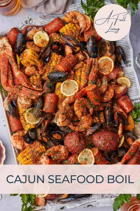 Mussel Seafood Boil, Creole Seafood Boil, Smoked Low Country Boil, Low Country Boil With Crab Legs Recipe, Seafood Boil Louisiana Style, Slow Boil Seafood, Seafood Boil On Grill, Low Country Boil Recipe With Crab, Broil Recipes Seafood