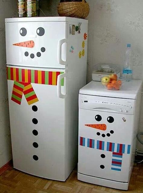 Christmas fridge Diy Schneemann, Jul Diy, Office Christmas Decorations, Office Christmas, Noel Christmas, Christmas In July, Christmas Door, Christmas Deco, Xmas Crafts