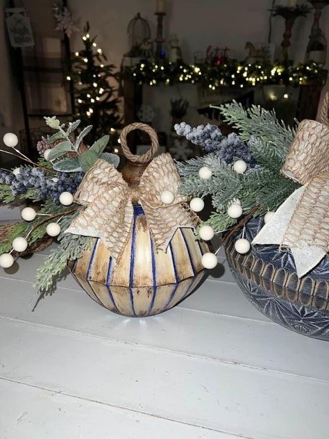 Diy Punch Bowl Ideas, Dollar Tree Punch Bowl Ornament, Grinch Dollar Tree Crafts, Dollar Tree Bowl Ornaments Diy, Dollar Tree Bowl Crafts, Dollar Tree Bowl Ornaments, Punch Bowl Decorating Ideas, Dollar Tree Bowls, Hammons Nest