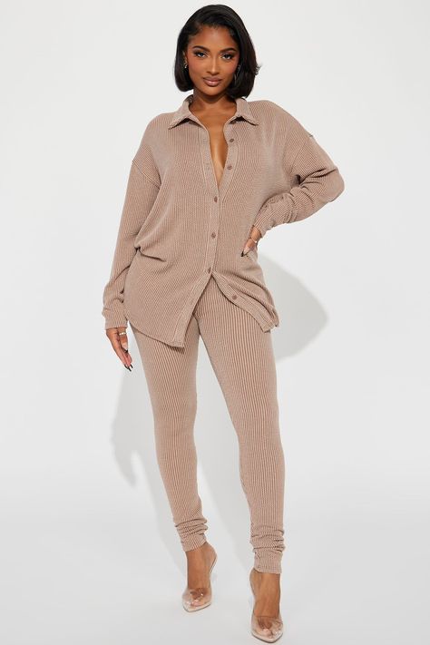 Maddie Ribbed Legging Set - Taupe Fall Lounge Outfits, Pant Suits For Women, Taupe Fashion, Black Femininity, Ribbed Leggings, Over Sized, Cargo Pant, Brick Red, Grey Fashion