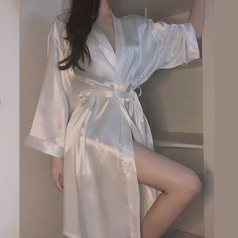 Korean Sleepwear Hot, Women Nightwear Dresses, Robes Women, Night Wear Dress, Simple Street Style, Pijamas Women, Nightwear Dress, Sleepwear Fashion, Loose Fashion