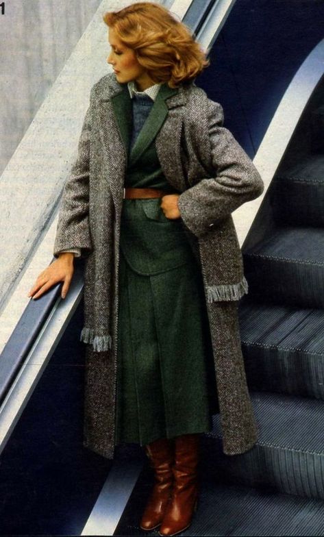 I Mean Business - Album on Imgur Harry Clarke, Elegante Y Chic, Skandinavian Fashion, Seventies Fashion, Look Retro, Layered Bob, 1970s Fashion, Vintage Winter, Mode Inspo