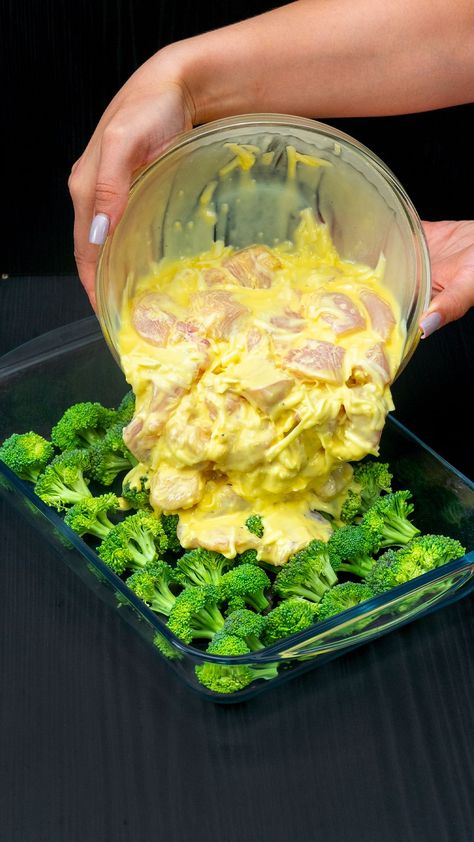 appetizing.tv | I finally found the perfect recipe for chicken breast! Simple and fast Ingredients: broccoli: 300 g (11 oz) chicken breast: 1 pc eggs: 4... | Instagram Chicken Broccoli Bake, Appetizing Tv, Broccoli Bake, G 5, Best Breakfast Recipes, Chicken Broccoli, Chicken Dishes Recipes, Eat Smarter, Creamy Chicken