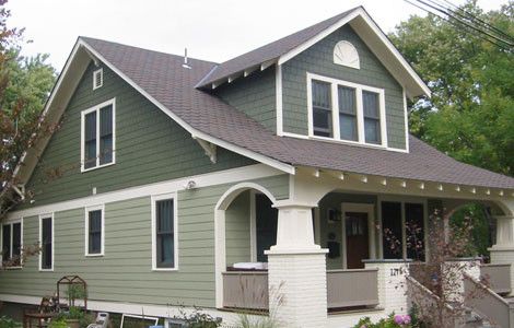 love this green on green siding - looks like forest and cypress Two Tone House Exterior, Siding Colors For Houses, Green Exterior House Colors, Green House Exterior, Green Siding, Exterior House Siding, Cedar Shingle Roof, Glass Railings, Exterior House Color