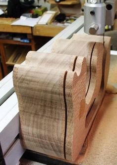 Diy Bandsaw, Woodworking Bandsaw, Bandsaw Projects, Bandsaw Box, Woodworking Box, Wood Shop Projects, Woodworking Jigs, Woodworking Projects Plans, Small Wood Projects