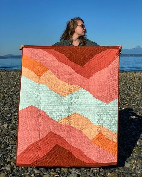 Steph | Bookends Quilting on Instagram: "My baby Ridges at the beach! I’m pretty in love with this version 😍 I think I actually had these colors picked out before settling on the colors for my cover quilt 😂 Pssst if you want to be the first to know about kits for this version and my cover make sure you’re signed up for my newsletter! (link in bio to sign up) Pattern: #RidgesQuilt releasing 8/30 Fabric: @artgalleryfabrics pure solids from @pasadenaquiltstudio" Mountain Quilt Pattern, Bed Quilt Patterns, Colorwork Chart, Modern Quilt Pattern, Mountain Quilts, Boho Blanket, Landscape Quilts, Mountain Ranges, Easy Quilt Patterns