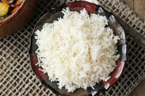 Alton Brown's 'how to cook rice'. **I am such a lousy rice cooker. This might be worth a try. DeR Cook Rice, How To Cook Rice, Side Recipes, White Rice, Rice Dishes, How To Cook, Rice Recipes, Cooking Tips, Asian Recipes