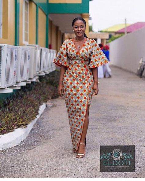 So lovely! ~African fashion, Ankara, kitenge, African women dresses, African prints, African men's fashion, Nigerian style, Ghanaian fashion ~DKK Latest African Styles, Ghanaian Fashion, African Dresses Modern, Afrikaanse Mode, Gaun Fashion, Ankara Dresses, Ankara Style, African Inspired Fashion, African Print Dress