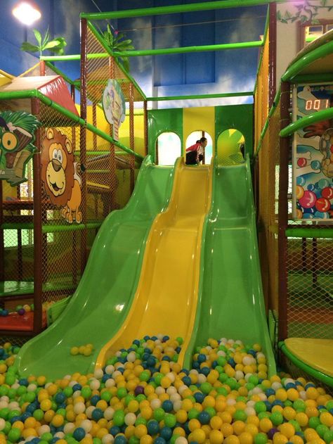 indoor play structures Jungle Jims, Kids Birthday Party Places, Indoor Play Places, Indoor Playground Design, Indoor Jungle Gym, Kids Indoor Play, Indoor Play Centre, Indoor Play Area, Indoor Playroom