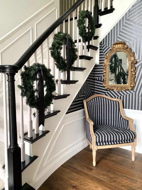 How To Add Wreaths To A Banister Christmas Staircases, Christmas Banister, Staircase Decor Ideas, Christmas Staircase Decor, Stairs Renovation, Stair Banister, Christmas Staircase, Pretty Christmas Decorations, Beyond Imagination