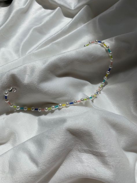 Pearl and multicolour seed bead necklace / choker | outer banks style by threadbyamelia on Etsy Seed Bead Necklace Choker, Outer Banks Aesthetic, Outer Banks Style, Last Minute Christmas Gifts, Group Boards, Choker Style, Seed Bead Necklace, Etsy Sales, Necklace Choker