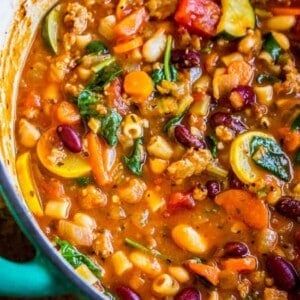 Sausage Minestrone Soup - The Food Charlatan Minestrone Soup With Sausage, Copycat Soup, Olive Pasta, Fall Slow Cooker, Fall Slow Cooker Recipes, Slow Cooker Cinnamon Rolls, Soup With Sausage, Slow Cooker Barbacoa, Olive Garden Copycat