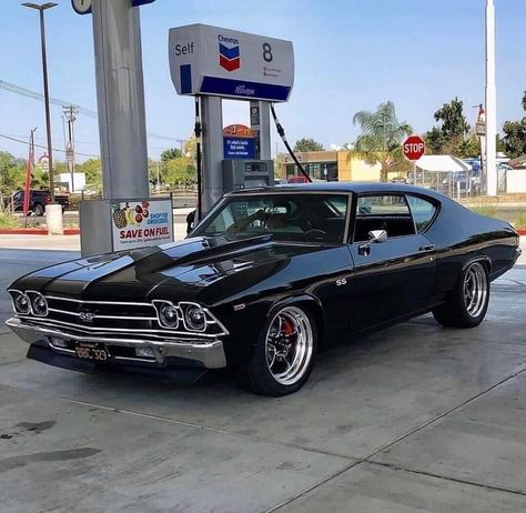 1967 Chevrolet Impala, Filmy Vintage, Old Muscle Cars, Old Vintage Cars, Chevrolet Chevelle Ss, Chevy Muscle Cars, Custom Muscle Cars, 1957 Chevrolet, Chevelle Ss