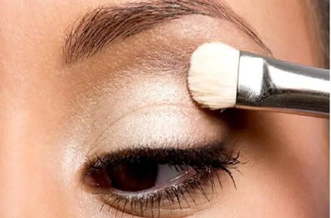 Eye Shadow For Deep Set Eyes How To Apply, Eyeshadow Looks For Deep Set Eyes, Eye Makeup For Deep Set Brown Eyes, Make Up Deep Set Eyes, Eye Makeup For Sunken Eyes, Deep Set Eyes Eyeliner, Make Up For Deep Set Eyes, Eye Makeup For Deep Set Eyes, Makeup For Sunken Eyes