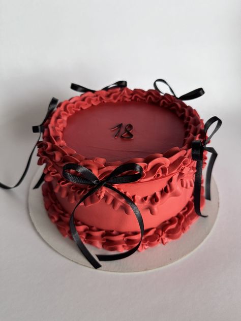 Chocolate 18th Birthday Cake, January Birthday Cake Ideas, Red Butterfly Cake, Dark Red Birthday Cake, Red Birthday Cake Aesthetic, Black And Red Cake Ideas, Birthday Cake Dark Aesthetic, Red And Black Heart Cake, Cherry Cake Aesthetic