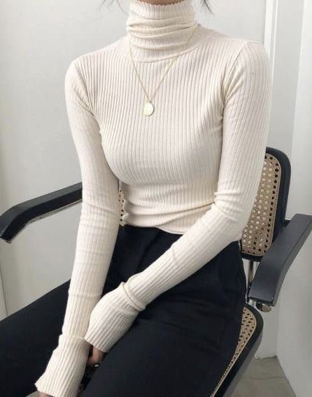 White Turtleneck Outfit, Turtleneck Outfits, White Turtle Neck, Fashion 60s, Ribbed Turtleneck Top, Turtleneck Outfit, Fashion 90s, 90's Fashion, White Turtleneck