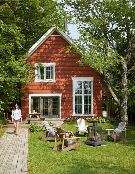 Swedish Cottage, Quaint Cottage, Red Cottage, Cottage Exterior, Small Cottage, Red House, Cabins And Cottages, Cottage Design, Cottage Homes