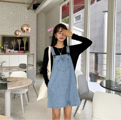 Denim Jumper Dress Outfit, Denim Overall Dress Outfit, Jumper Dress Outfit, Retro Hong Kong, Denim Dress Outfit, Denim Jumper Dress, Overall Skirt, Overalls Outfit, Jumper Outfit