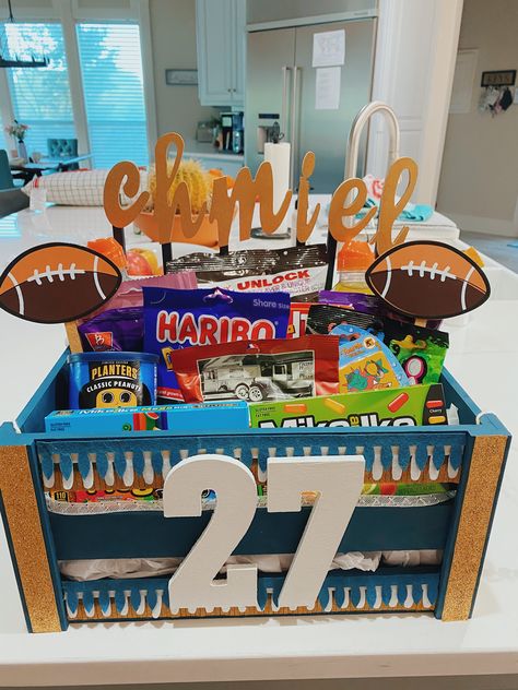 Baskets For Football Boyfriend, Football Buddy Basket, Bleacher Babe Gifts, Boyfriend Snack Basket, Gift Basket Football Theme, Football Boo Basket, Game Day Basket For Boyfriend Basketball, Hoco Gift Basket, Senior Day Baskets